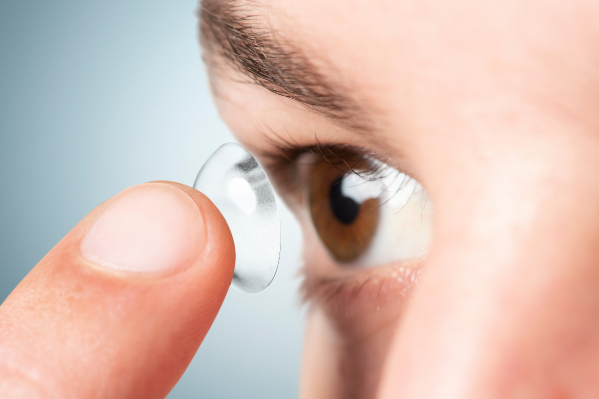 implantation de lentille intraoculaire	-image