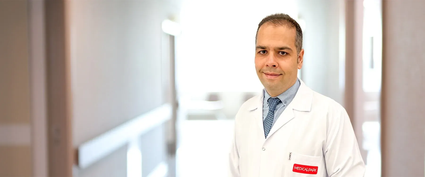 Uzm. Dr. Navid Atarod