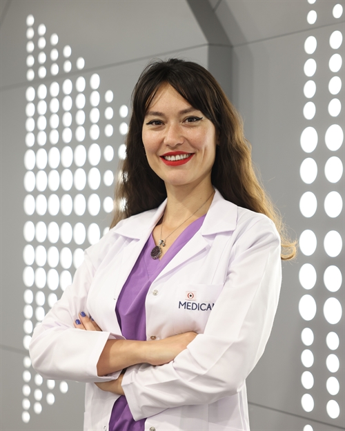 Elif Kızılmeşe