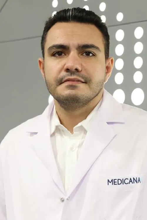 Uzm. Dr. Emre Burak Gazelci