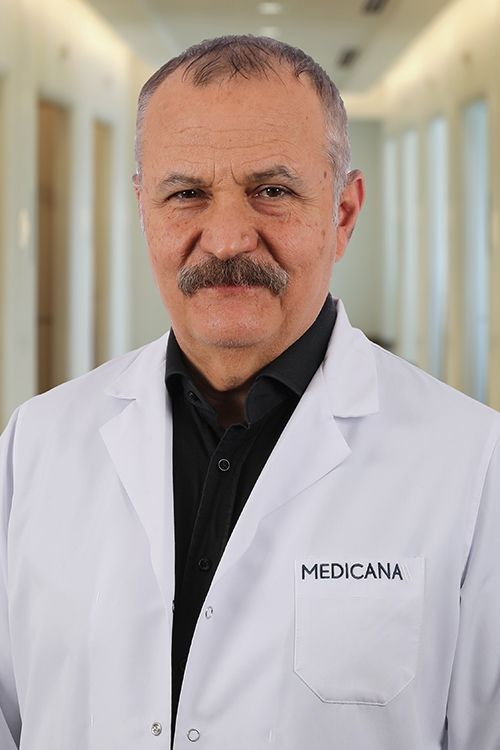 Metin Akıncılar