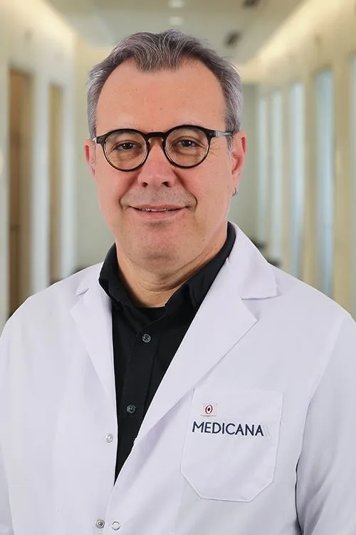 Uzm. Dr. İlker Karadoğan