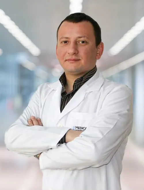 Uzm. Ecz. Can Gümüş