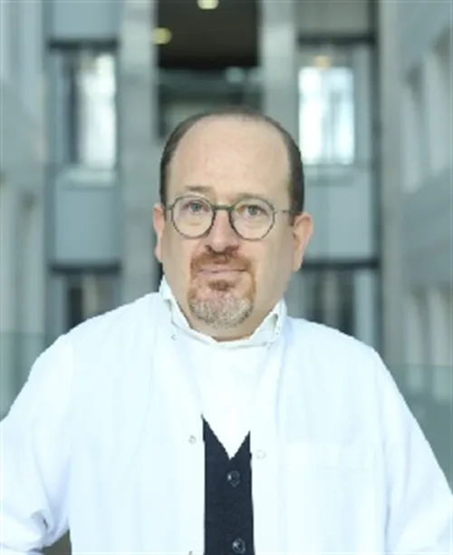 Uzm. Dr. Mehmet Arı