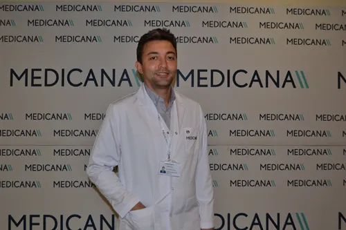 Doç. Dr. Ömer Akyürek
