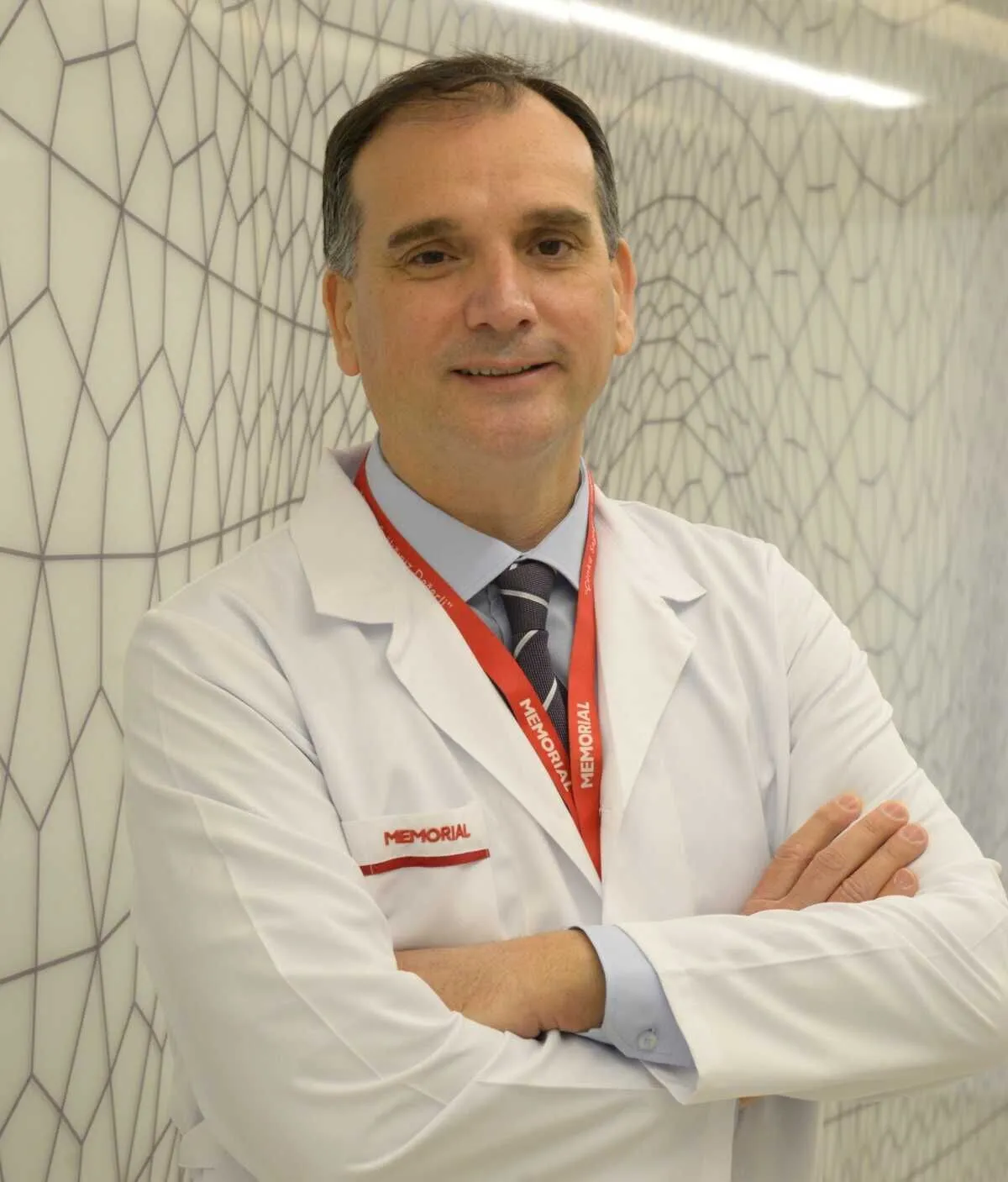 Op. Dr.  Hamdi ÖZŞAHİN