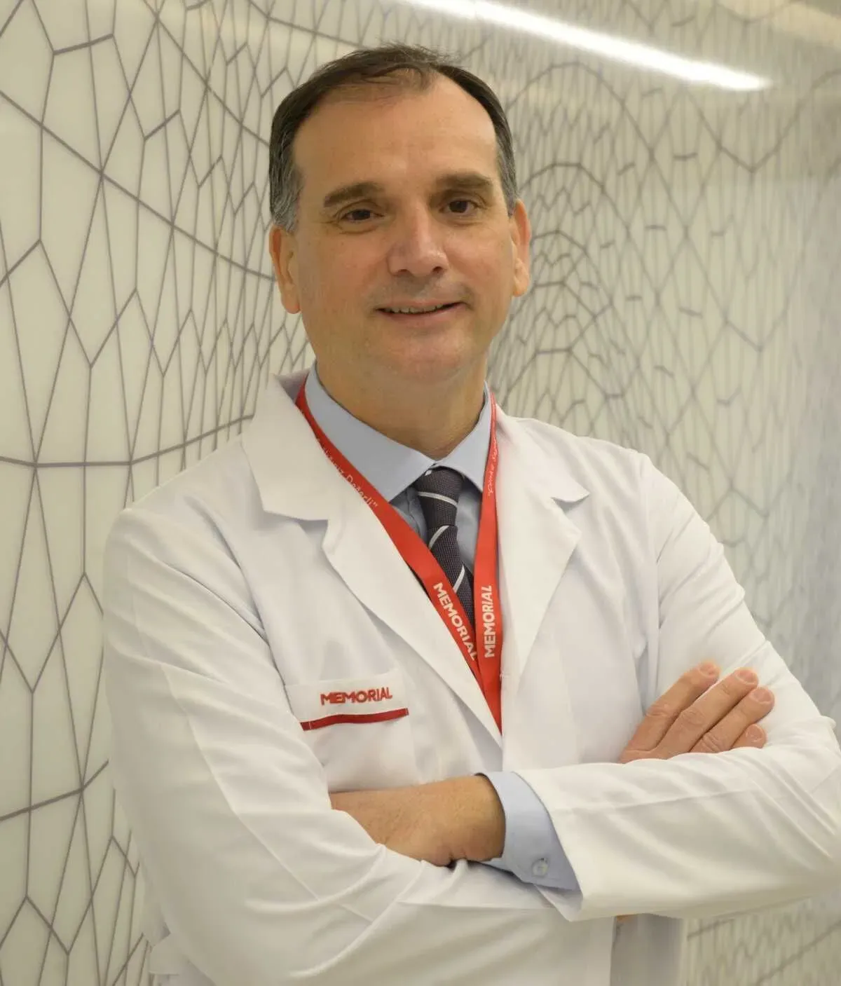 Op. Dr.  Hamdi ÖZŞAHİN