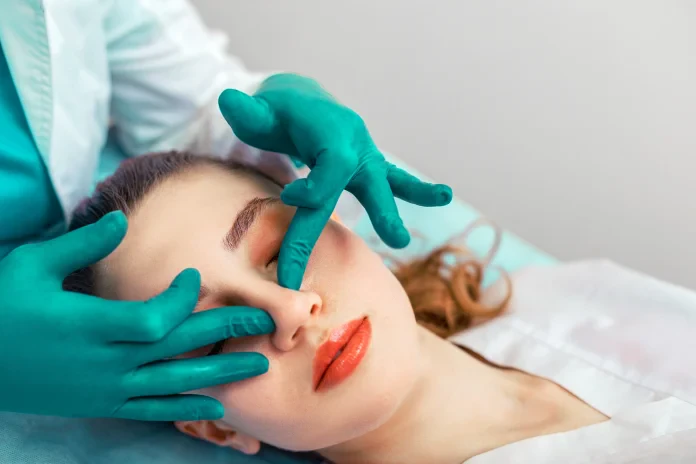 تجميل الأنف في تركيا: ما الذي يجب معرفته قبل السفر؟