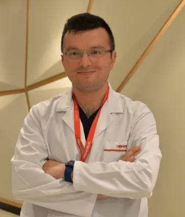 Uzm. Dr.  Emre ÖZMEN